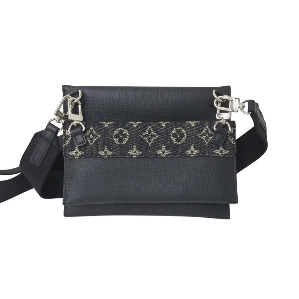 Louis Vuitton NIGO Shoulder Bag Drip Trio Pouch Black - Picture 3 of 9